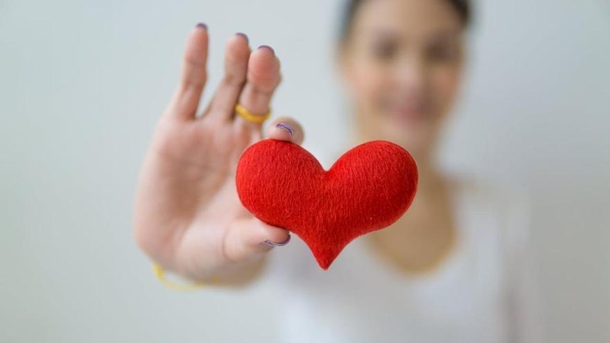 Did you know that your mother, nurse or partner is a greater risk that she dies with heart disease t...