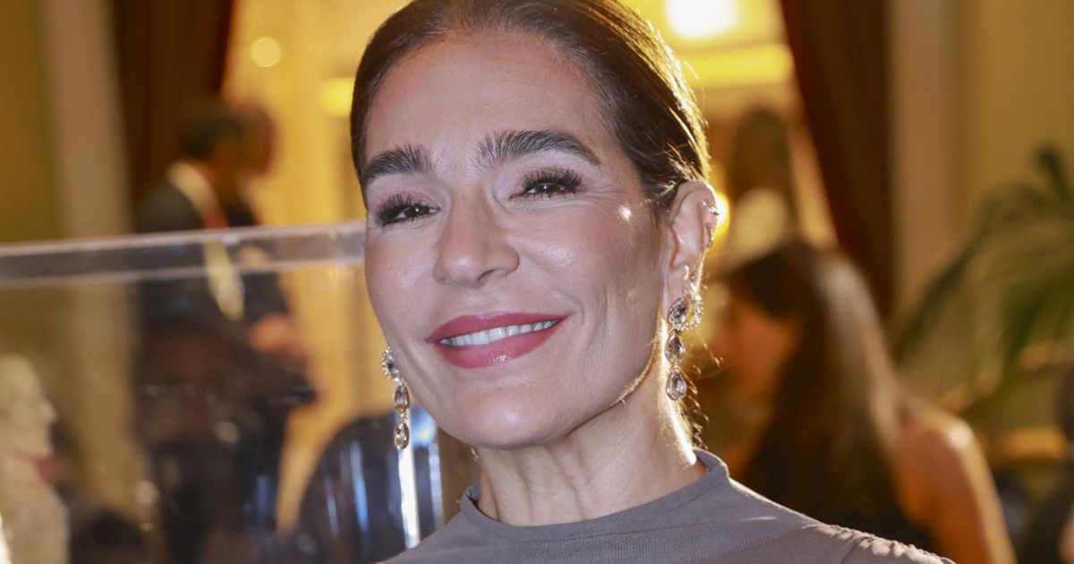 RAQUEL BOLLO, 50 años, emocionada por el dulce momento: 